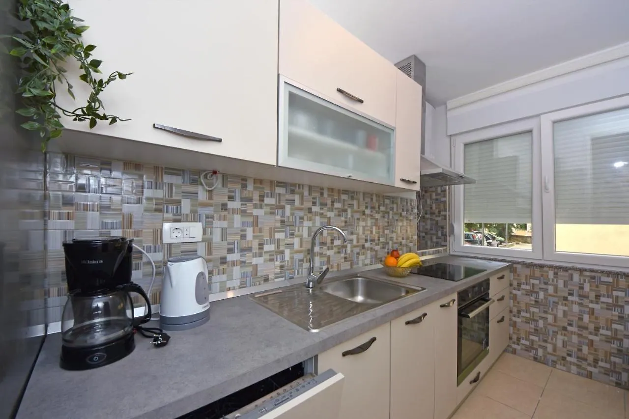Two Bedroom Apartment Marinero Zadar