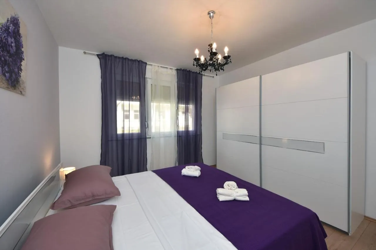 Two Bedroom Apartment Marinero Zadar