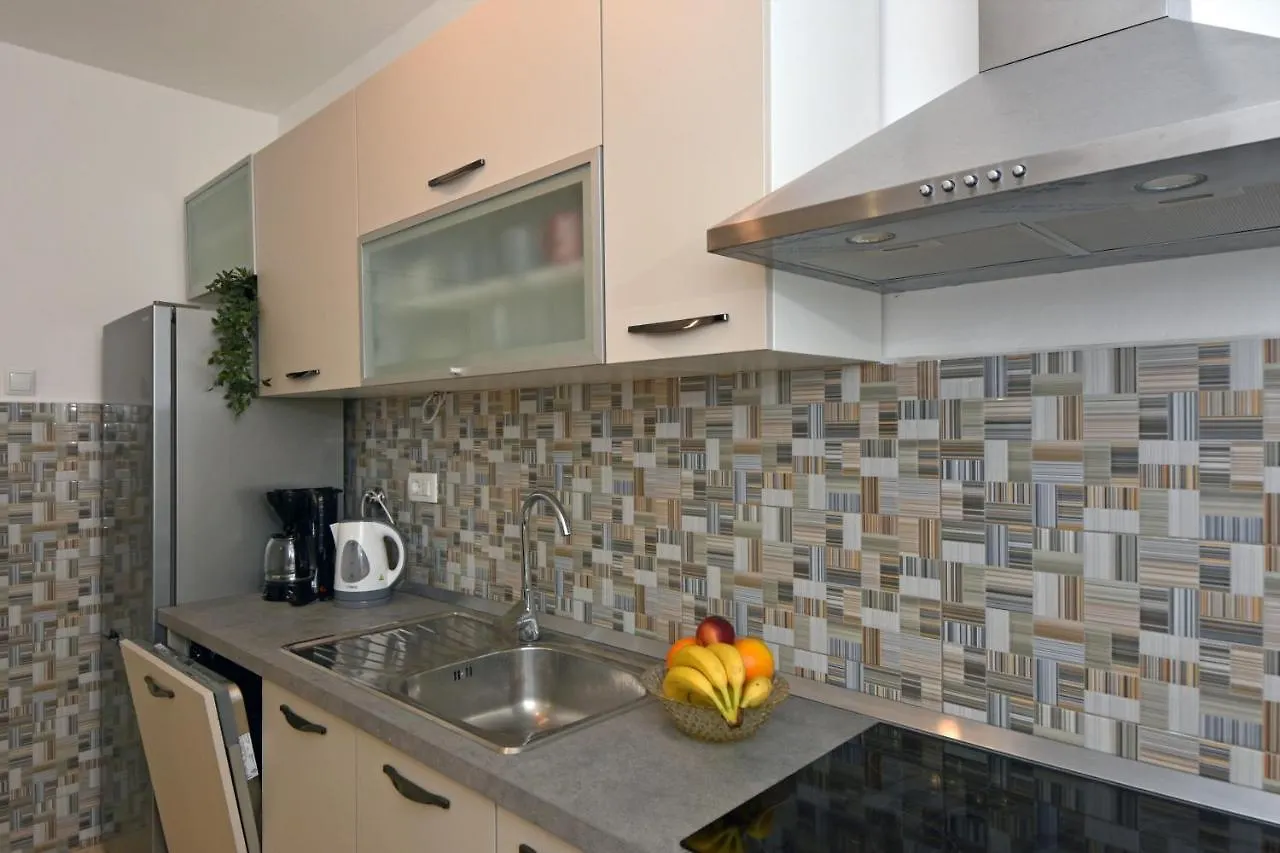 Two Bedroom Apartment Marinero زادار